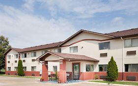 Super 8 By Wyndham Washington/Peoria Area